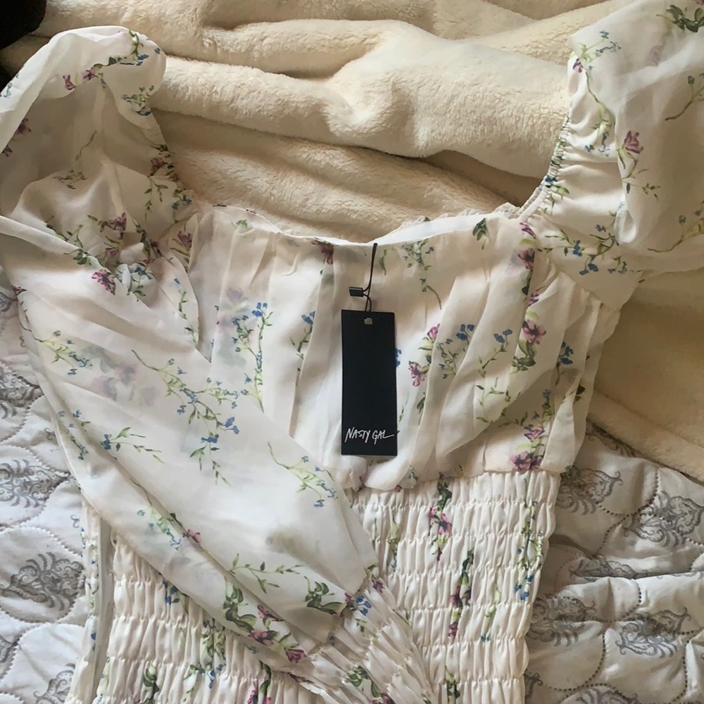 New Nasty Gal dress